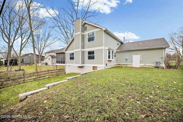 1125 Glen Meadow Drive, Findlay, OH 45840
