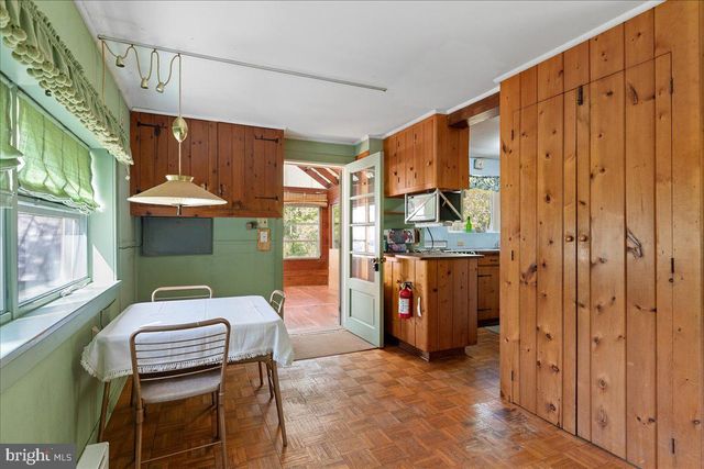 133 WOOSAMONSA RD, Pennington, NJ 08534