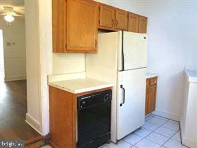 156 GRAPE ST, Philadelphia, PA 19127
