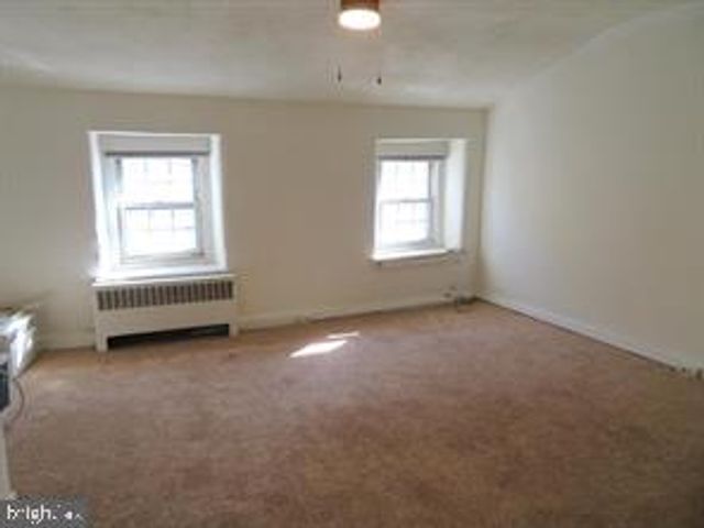 156 GRAPE ST, Philadelphia, PA 19127