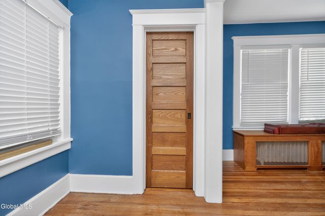 289 W Lawrence Street, Albany, NY 12208