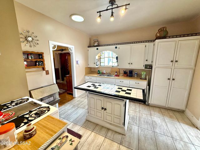 600 Hovland Street, Bisbee, AZ 85603