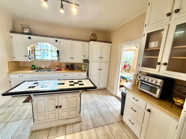 600 Hovland Street, Bisbee, AZ 85603