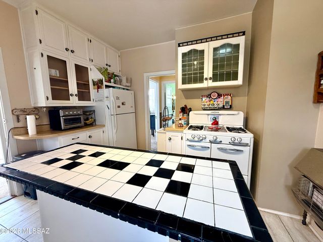 600 Hovland Street, Bisbee, AZ 85603