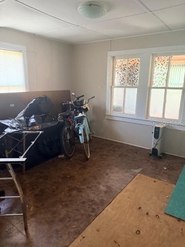 725 W SOCRUM LOOP ROAD, Lakeland, FL 33809