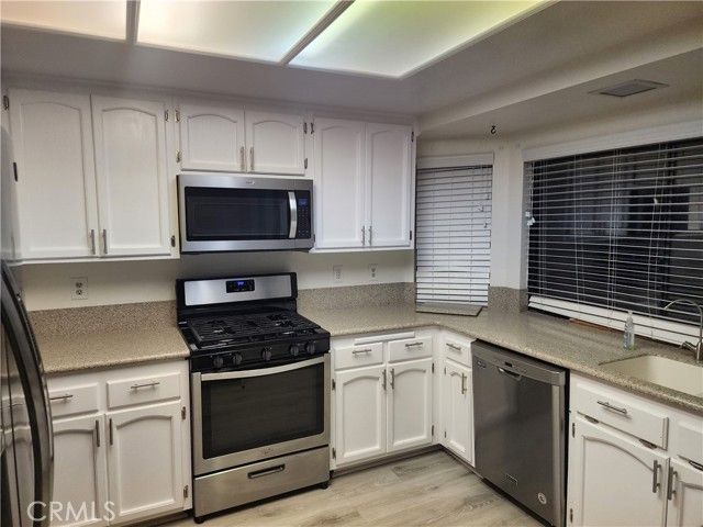 33202 Blanche Drive, Lake Elsinore, CA 92530