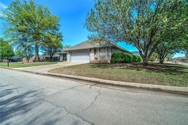 736 SW 111th Street, Oklahoma City, OK 73170