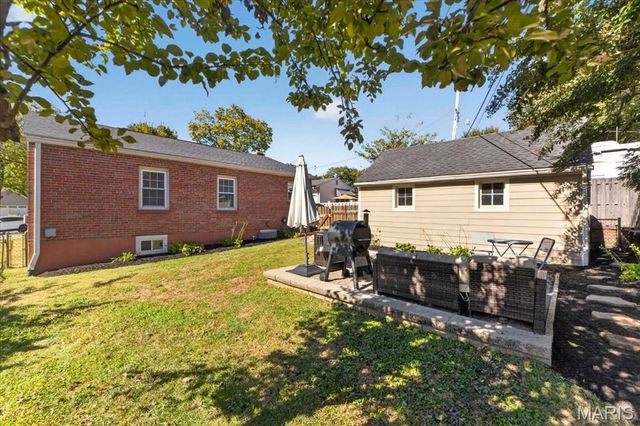 2524 Rockford Avenue, St Louis, MO 63144