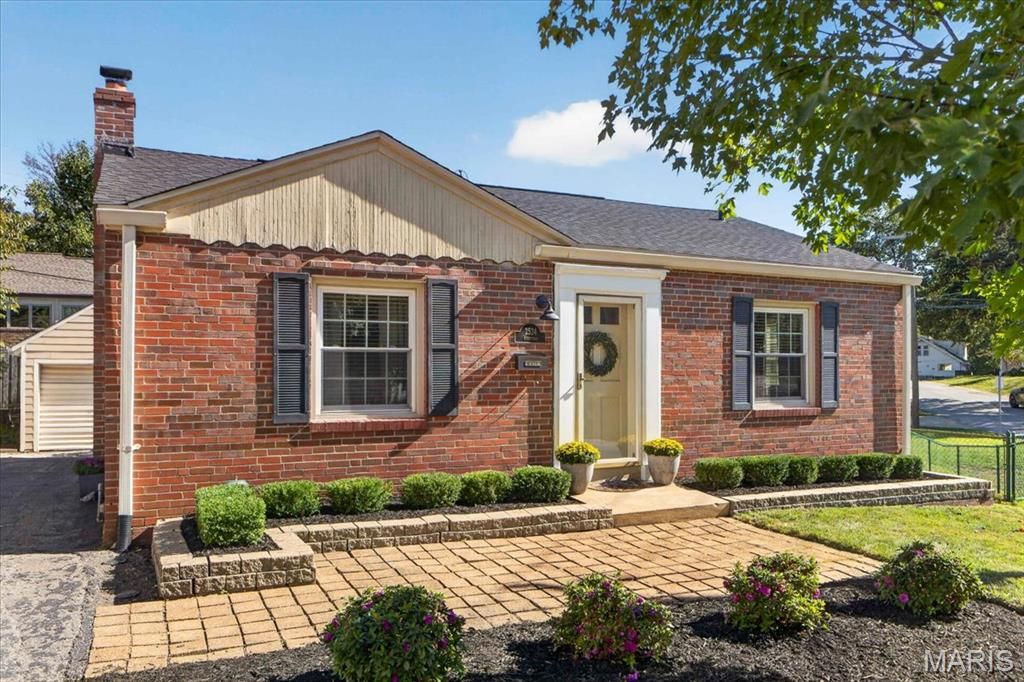 2524 Rockford Avenue, St Louis, MO 63144