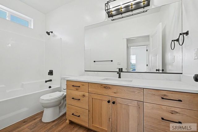 3131 Elixir Road, Ammon, ID 83406