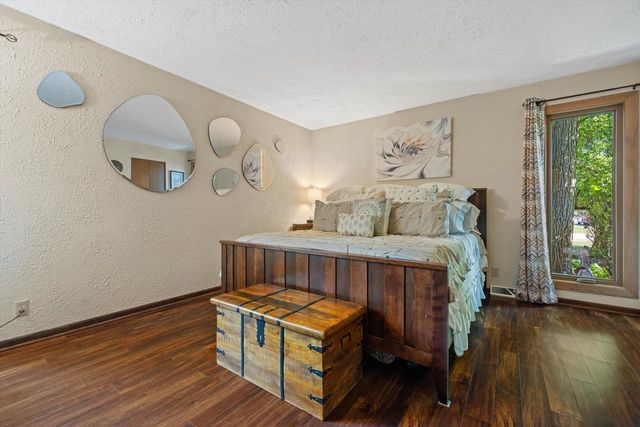 1721 September DRIVE, Racine, WI 53402