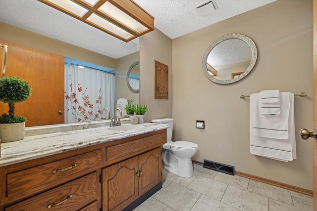 1721 September DRIVE, Racine, WI 53402