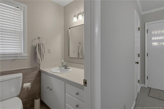 512 Longview Drive, Fayetteville, NC 28311