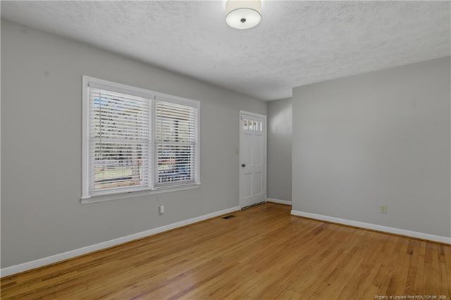 512 Longview Drive, Fayetteville, NC 28311