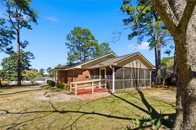 512 Longview Drive, Fayetteville, NC 28311