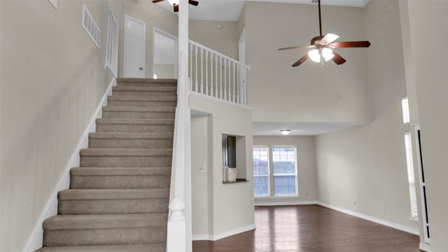 517 Las Cruces Drive, Irving, TX 75063