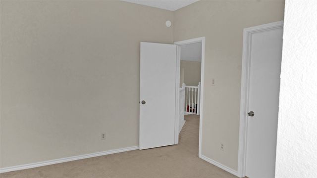 517 Las Cruces Drive, Irving, TX 75063