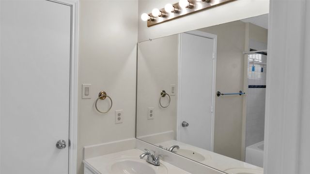 517 Las Cruces Drive, Irving, TX 75063