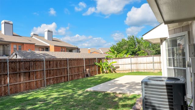 517 Las Cruces Drive, Irving, TX 75063