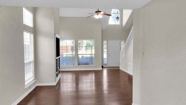 517 Las Cruces Drive, Irving, TX 75063