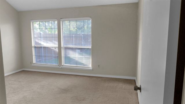 517 Las Cruces Drive, Irving, TX 75063