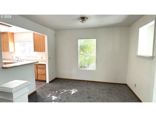 5314 Se JENNINGS Ave, Milwaukie, OR 97267