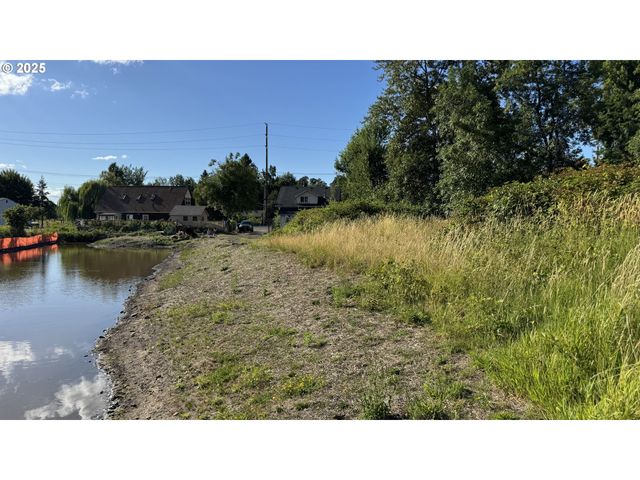 5314 Se JENNINGS Ave, Milwaukie, OR 97267