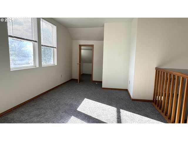 5314 Se JENNINGS Ave, Milwaukie, OR 97267