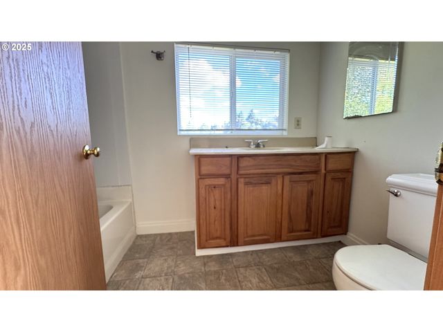 5314 Se JENNINGS Ave, Milwaukie, OR 97267