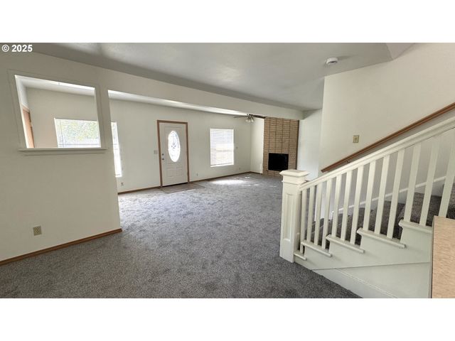 5314 Se JENNINGS Ave, Milwaukie, OR 97267