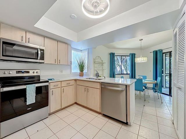 10 OAKMONT COURT 10, Palm Coast, FL 32137