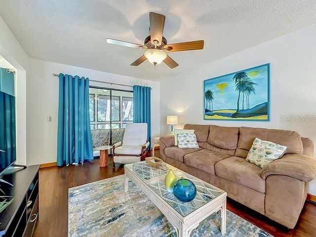 10 OAKMONT COURT 10, Palm Coast, FL 32137