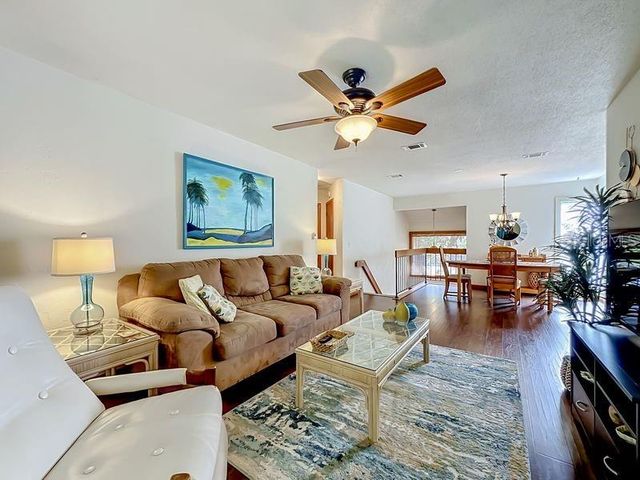 10 OAKMONT COURT 10, Palm Coast, FL 32137