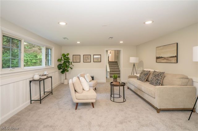 510 Lourdes Drive, Cuyahoga Falls, OH 44223
