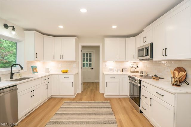 510 Lourdes Drive, Cuyahoga Falls, OH 44223