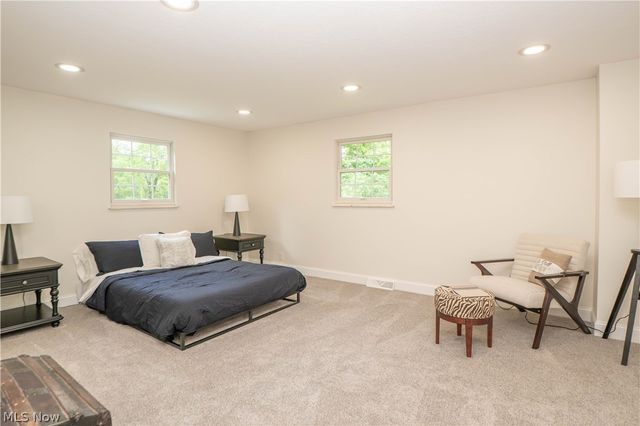 510 Lourdes Drive, Cuyahoga Falls, OH 44223