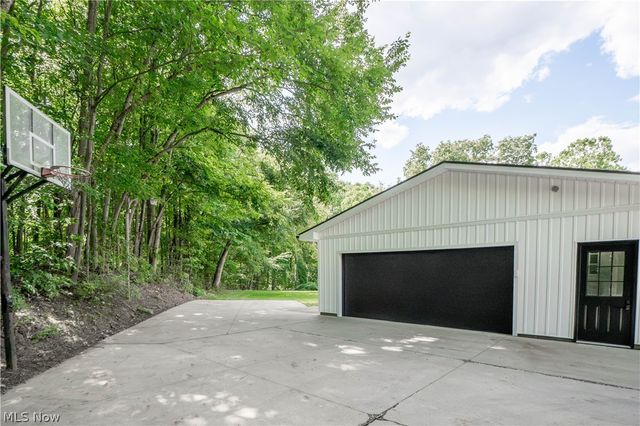510 Lourdes Drive, Cuyahoga Falls, OH 44223