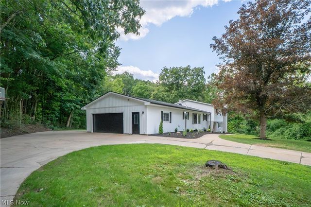 510 Lourdes Drive, Cuyahoga Falls, OH 44223