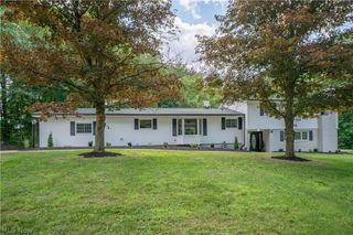 510 Lourdes Drive, Cuyahoga Falls, OH 44223