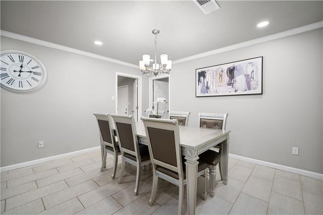 2023 MEMORIAL Drive, Alexandria, LA 71301