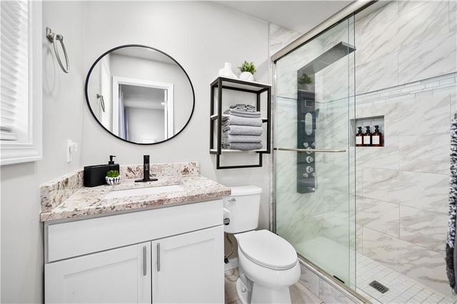 2023 MEMORIAL Drive, Alexandria, LA 71301