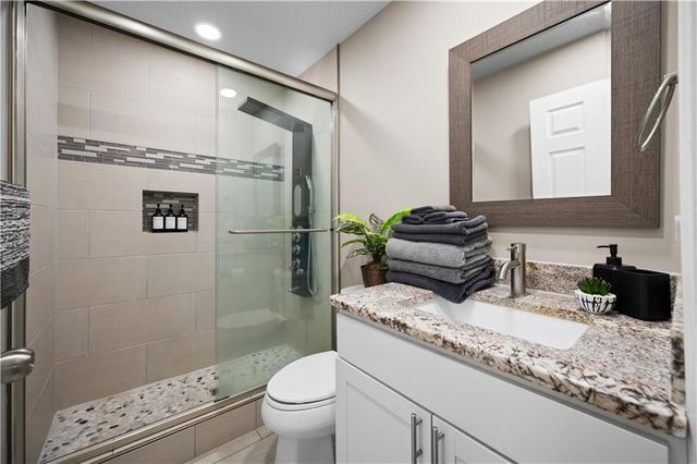 2023 MEMORIAL Drive, Alexandria, LA 71301