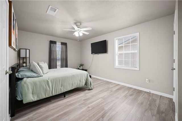 2023 MEMORIAL Drive, Alexandria, LA 71301