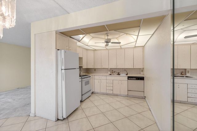 3044 Lincoln, Boca Raton, FL 33434