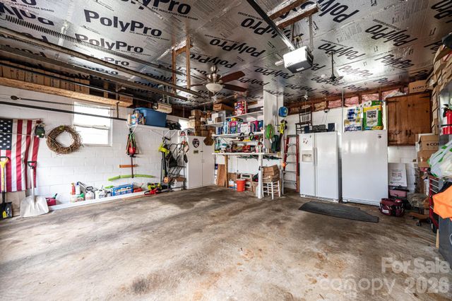 1724 2nd Avenue NW, Hickory, NC 28601