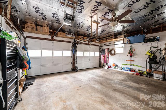 1724 2nd Avenue NW, Hickory, NC 28601