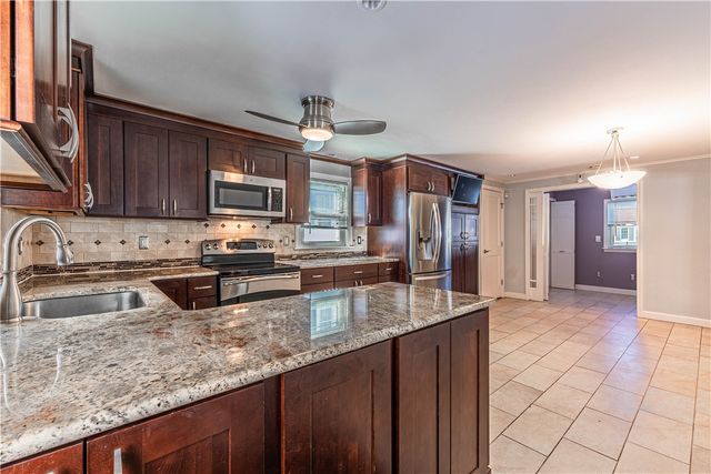 671 Benefit Street, Pawtucket, RI 02861