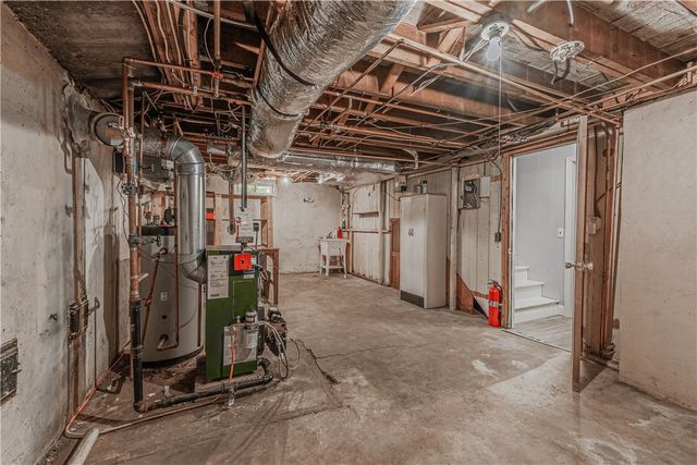 671 Benefit Street, Pawtucket, RI 02861