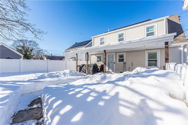 671 Benefit Street, Pawtucket, RI 02861