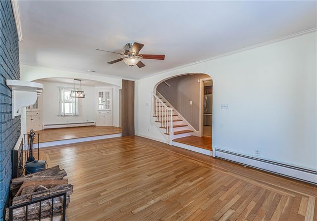 671 Benefit Street, Pawtucket, RI 02861